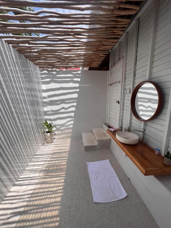 Mista Ceningan'S Beach Bungalows Previously The Kubu 221 Нуса-Лембонган Экстерьер фото
